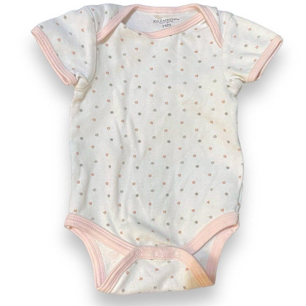 Kyle & Deena Short Sleeve Bodysuit Top Baby Girl 3-6 Months White Heart Print